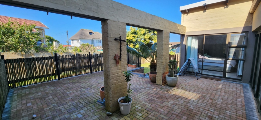 4 Bedroom Property for Sale in Dana Bay Western Cape